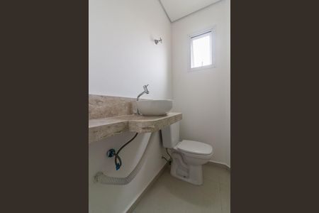 Casa à venda com 100m², 3 quartos e 2 vagas Casa à venda com 100m², 3 quartos e 2 vagasLavabo