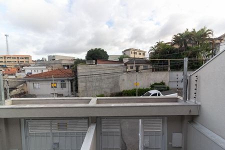 Casa à venda com 100m², 3 quartos e 2 vagas Casa à venda com 100m², 3 quartos e 2 vagasVaranda Quarto 1 - Suíte