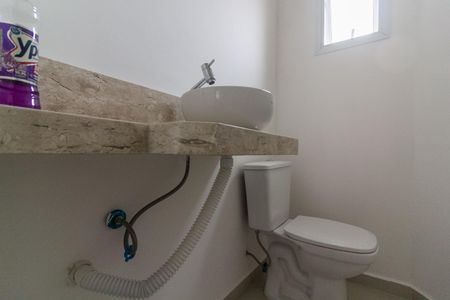 Casa à venda com 100m², 3 quartos e 2 vagas Casa à venda com 100m², 3 quartos e 2 vagasLavabo
