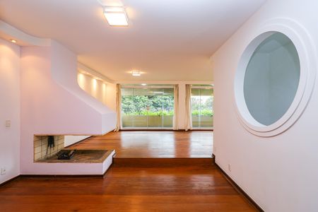 Sala de casa para alugar com 4 quartos, 330m² em Vila Sonia, São Paulo