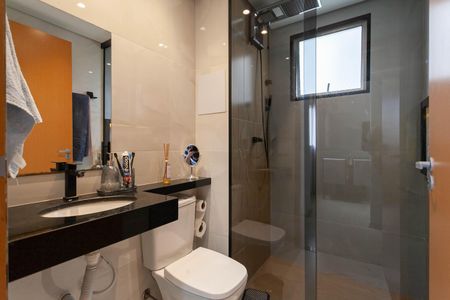 Apartamento à venda com 48m², 2 quartos e 1 vaga Apartamento à venda com 48m², 2 quartos e 1 vagaBanheiro social