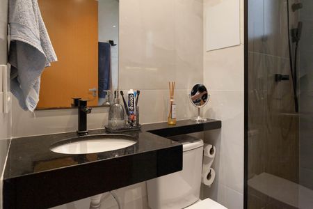 Apartamento à venda com 48m², 2 quartos e 1 vaga Apartamento à venda com 48m², 2 quartos e 1 vagaBanheiro social