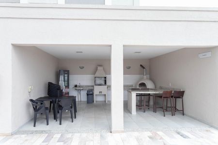 Apartamento à venda com 48m², 2 quartos e 1 vaga Apartamento à venda com 48m², 2 quartos e 1 vagaÁrea comum - Churrasqueira 2