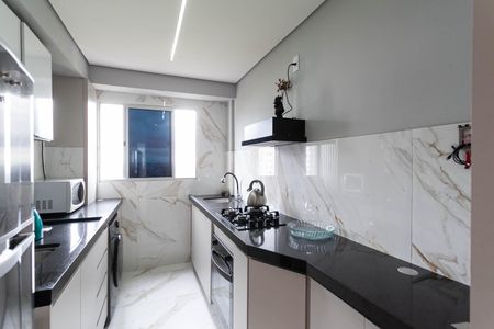 Apartamento à venda com 48m², 2 quartos e 1 vaga Apartamento à venda com 48m², 2 quartos e 1 vagaCozinha e Área de Serviço