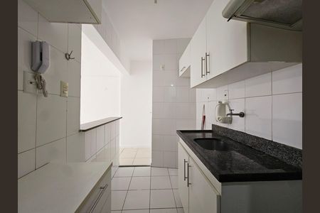 Apartamento para alugar com 50m², 2 quartos e 2 vagas Apartamento para alugar com 50m², 2 quartos e 2 vagasCozinha