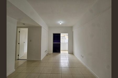 Sala de apartamento para alugar com 2 quartos, 50m² em Luiz Anselmo, Salvador