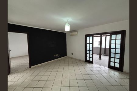 Sala de casa para alugar com 2 quartos, 65m² em Jardim Ponte Rasa, São Paulo