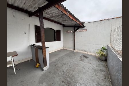 Casa para alugar com 65m², 2 quartos e sem vaga Casa para alugar com 65m², 2 quartos e sem vagaQuintal