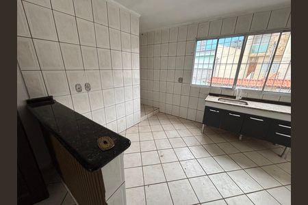 Casa para alugar com 65m², 2 quartos e sem vaga Casa para alugar com 65m², 2 quartos e sem vagaCozinha