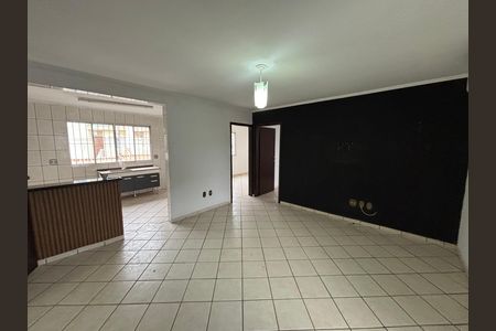Sala de casa para alugar com 2 quartos, 65m² em Jardim Ponte Rasa, São Paulo