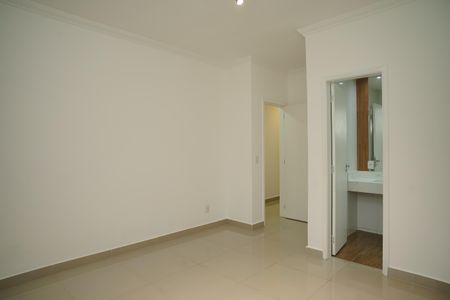 Casa de condomínio para alugar com 200m², 4 quartos e 4 vagas Casa de condomínio para alugar com 200m², 4 quartos e 4 vagasQuarto 2