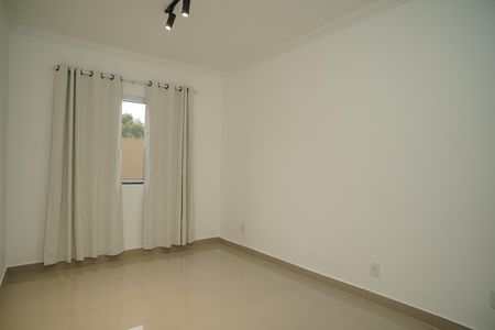 Casa de condomínio para alugar com 200m², 4 quartos e 4 vagas Casa de condomínio para alugar com 200m², 4 quartos e 4 vagasQuarto 1