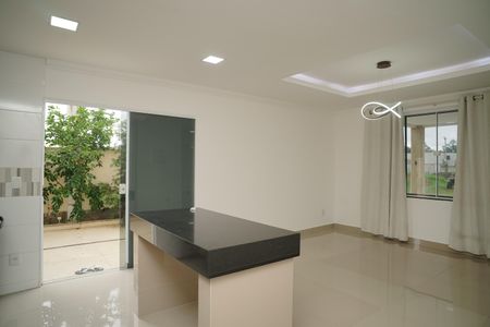 Casa de condomínio para alugar com 200m², 4 quartos e 4 vagas Casa de condomínio para alugar com 200m², 4 quartos e 4 vagasCozinha