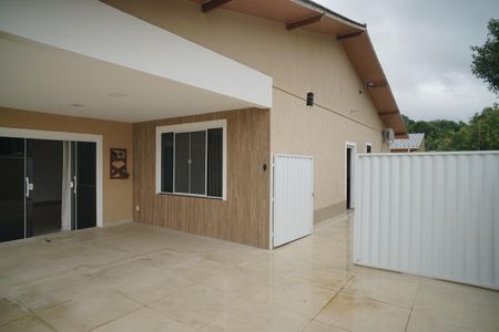 Casa de condomínio para alugar com 200m², 4 quartos e 4 vagas Casa de condomínio para alugar com 200m², 4 quartos e 4 vagasÁrea externa