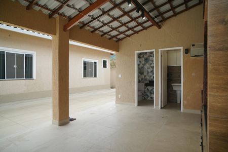 Casa de condomínio para alugar com 200m², 4 quartos e 4 vagas Casa de condomínio para alugar com 200m², 4 quartos e 4 vagasÁrea externa