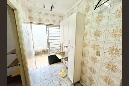 Casa para alugar com 125m², 4 quartos e 2 vagas Casa para alugar com 125m², 4 quartos e 2 vagasÁrea de Serviço