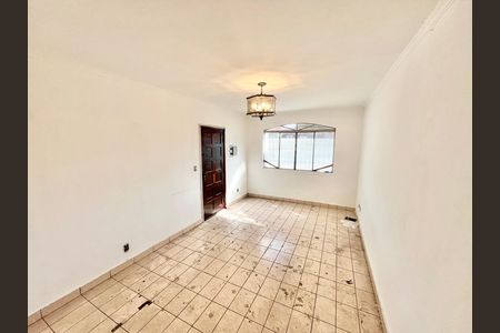 Sala de casa à venda com 4 quartos, 125m² em Jardim Peri, São Paulo