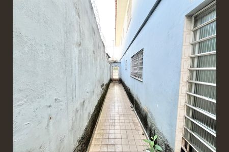 Casa para alugar com 125m², 4 quartos e 2 vagas Casa para alugar com 125m², 4 quartos e 2 vagasCorredor