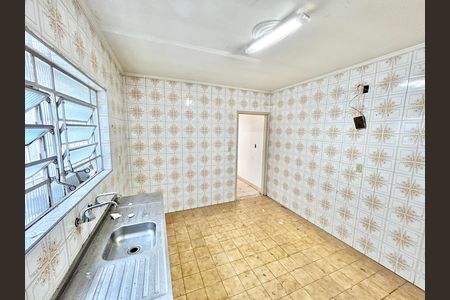 Casa para alugar com 125m², 4 quartos e 2 vagas Casa para alugar com 125m², 4 quartos e 2 vagasCozinha