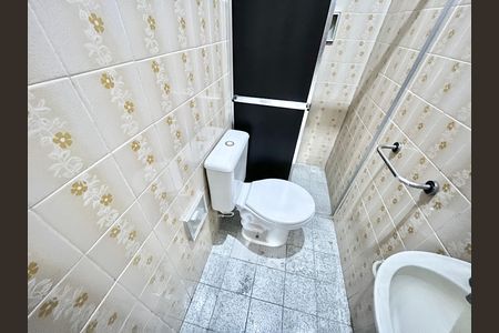Casa para alugar com 125m², 4 quartos e 2 vagas Casa para alugar com 125m², 4 quartos e 2 vagasBanheiro de serviço