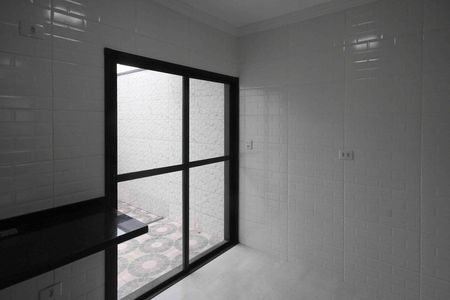 Casa à venda com 79m², 2 quartos e 2 vagas