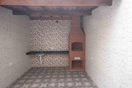 Casa à venda com 79m², 2 quartos e 2 vagas