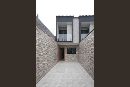 Casa à venda com 79m², 2 quartos e 2 vagas