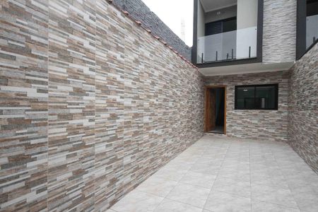 Casa à venda com 79m², 2 quartos e 2 vagas