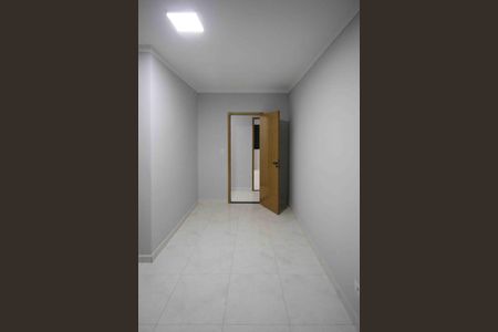 Casa à venda com 79m², 2 quartos e 2 vagas