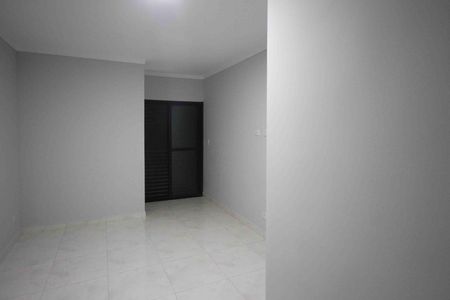 Casa à venda com 79m², 2 quartos e 2 vagas