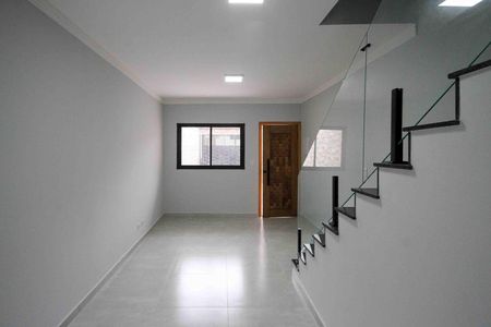 Casa à venda com 79m², 2 quartos e 2 vagas