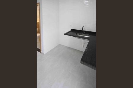 Casa à venda com 79m², 2 quartos e 2 vagas