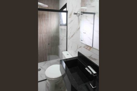 Casa à venda com 79m², 2 quartos e 2 vagas