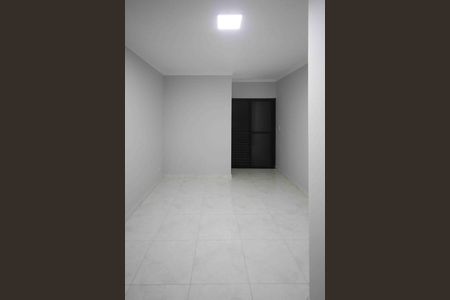 Casa à venda com 79m², 2 quartos e 2 vagas