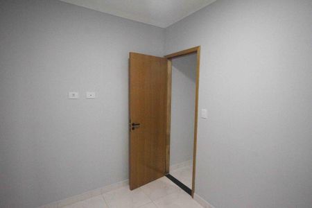 Casa à venda com 79m², 2 quartos e 2 vagas