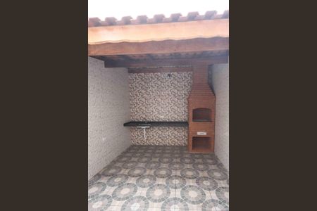 Casa à venda com 79m², 2 quartos e 2 vagas