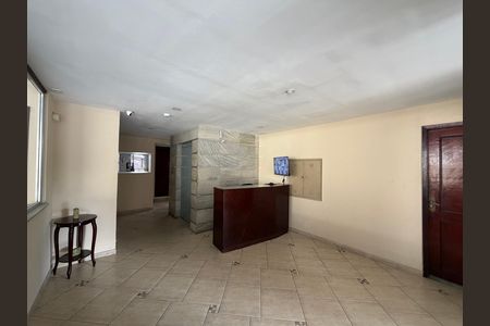 Apartamento à venda com 78m², 2 quartos e 1 vaga Apartamento à venda com 78m², 2 quartos e 1 vagaHall