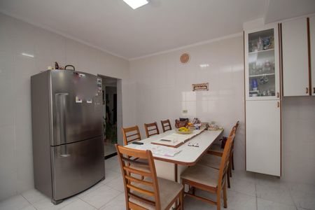 Casa à venda com 200m², 3 quartos e 2 vagas Casa à venda com 200m², 3 quartos e 2 vagasCozinha