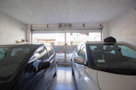 Casa à venda com 200m², 3 quartos e 2 vagas Casa à venda com 200m², 3 quartos e 2 vagasGaragem