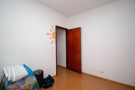 Casa à venda com 200m², 3 quartos e 2 vagas Casa à venda com 200m², 3 quartos e 2 vagasQuarto 2