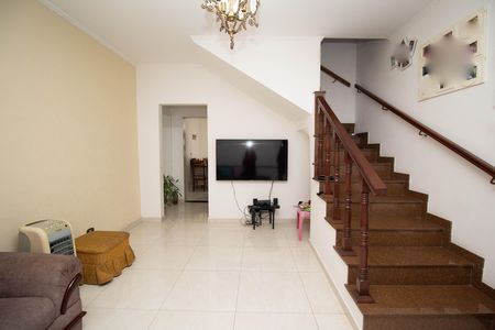 Casa à venda com 200m², 3 quartos e 2 vagas Casa à venda com 200m², 3 quartos e 2 vagasSala