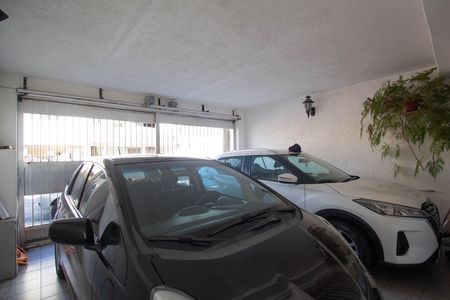 Casa à venda com 200m², 3 quartos e 2 vagas Casa à venda com 200m², 3 quartos e 2 vagasGaragem