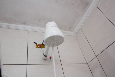 Casa à venda com 200m², 3 quartos e 2 vagas Casa à venda com 200m², 3 quartos e 2 vagasBanheiro da Suíte
