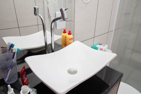 Casa à venda com 200m², 3 quartos e 2 vagas Casa à venda com 200m², 3 quartos e 2 vagasBanheiro da Suíte