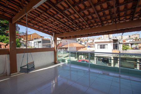 Varanda do Quarto 1 de casa à venda com 3 quartos, 200m² em Vila Bruna, São Paulo