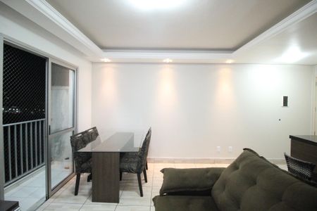 Apartamento para alugar com 80m², 3 quartos e 1 vagaSala
