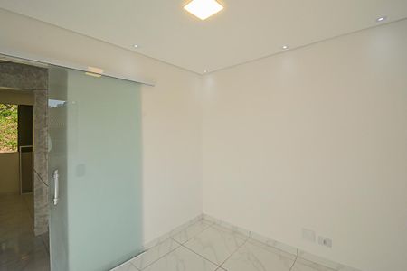 Casa de condomínio à venda com 80m², 2 quartos e 1 vaga Casa de condomínio à venda com 80m², 2 quartos e 1 vagaQuarto 2