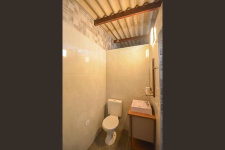 Casa de condomínio à venda com 80m², 2 quartos e 1 vaga Casa de condomínio à venda com 80m², 2 quartos e 1 vagaBanheiro de serviço