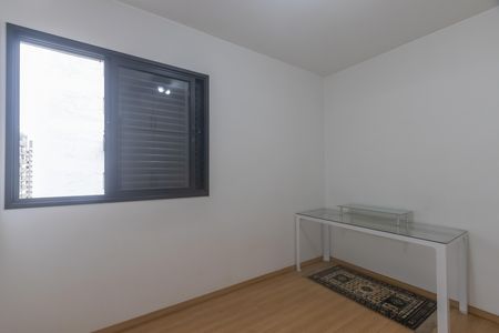 Apartamento para alugar com 90m², 4 quartos e 2 vagas Apartamento para alugar com 90m², 4 quartos e 2 vagasQuarto 2