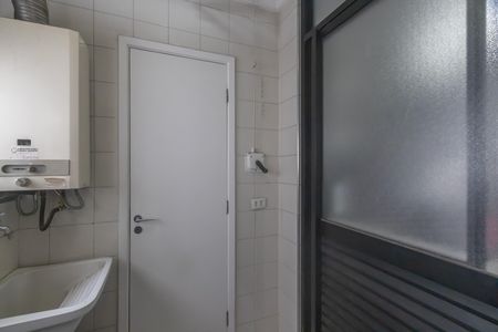 Apartamento para alugar com 90m², 4 quartos e 2 vagas Apartamento para alugar com 90m², 4 quartos e 2 vagasBanheiro de serviço